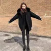 Trenchs de femmes Xpqbb Black Winter Long Parkas Femmes Mode Coréenne Fausse Fourrure À Capuche En Coton Rembourré Grande Poche Épais Manteau Chaud