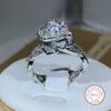 Bröllopsringar 925 Sterling Silver sammanflätad tredimensionell rosring vit zirkon full diamantring damer temperament eleganta smycken R231127