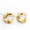 Kolczyki obręcze Wyolbrzymiony złoty kolor metal dla kobiet geometryczne skręcone vintage Earrigns Prezenty biżuterii