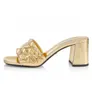 Дизайнерские женщины P Треугольник Slipper Triangle логотип логотип Metallic Brivet High Heels Sandals Luxury Summer Beach Milano 6,5 см. Слайд толстый каблук золотые металлические кожаные тапочки