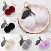 Keychains Boules de cerise mignonnes pompoms porte-clés pour clés Femmes Chaines de clés bagage sac de voiture femelle accessoires de charme pendent