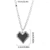 Chaînes 2023 coeur forme Pixel Couples collier Design Simple créatif noir blanc creux pendentif tour de cou colliers 2 pièces/ensemble
