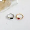 Bagues de cluster Romantique Simple Rouge Noir Bague en métal en forme de coeur Mode Punk Femmes Or Argent Couleur Charme Lady Party Bijoux Cadeau