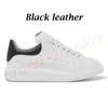 Designer alexandermcqueen Casual Shoes Alexander Mcqueens Scarpe maschili maschili White Black Pink Blue Green Red Calf Leather Lace-up Sneaker Oversized Rubber Sole Trainers