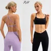 Intimo attivo Completo da yoga Set da yoga da palestra Set sexy Lulu Cross Back Fitness Reggiseno da yoga Leggings stretti Set da donna Tinta unita Sport Top allenamento Intimo Pantaloni tuta P230504