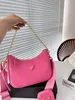 حقائب Women Hobo Handbag الكتف أكياس الأزياء الأزياء الأزياء حقيبة جلدية كروس جسم رسول حقيبة مصممة فاخرة محفظة محفظة رفرف تاورز Pochette