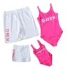 Familjsmatchande kläder Queen King Family Swimsuit Matchande kläder Summer Bikini Set Mother Daughter Matchande badkläder Father Son Beach Shorts 230427