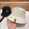 2023 mała litera projektant kapelusze typu Bucket dla kobiety mężczyzna moda marka kapelusz przeciwsłoneczny Campaniform czapki Summer Beach Sunbonnet Casquette