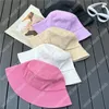 Herenontwerper Bucket Hats vrouw Luxe brede randvakantie Vakantie mode gemonteerde emmer hoed zomer zon strandhoeden cap gorras cap