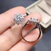 Cluster Rings 925 Sterling Silver Micro-Inlaid Simulation Diamond Snowflake Princess Ring Female Charm Jewelry Valentine's Day Engagement