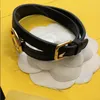 Designer äkta läderarmband för herrkvinnor smycken balck älskar armband f manschett armband män bältes armband hip hop bröllopstillbehör med låda