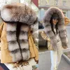 Женское искусственное меховое пальто 2023, зимняя модная распродажа, женское классическое водонепроницаемое короткое пальто из натуральной шерсти, куртка-бомбер с большим воротником из натурального енота 231127