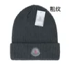 NOUVEAU Designer Bonnet d'hiver tricoté chapeau de laine hommes femmes gros tricot épais chaud fausse fourrure pom chapeaux femme Bonnet k-12