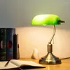 Bordslampor Office Desk Lamp LED -läsning Ljus för sovrumsstudie Desktop Fashion Antik brons sängplats