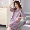 Pyjama d'été pour femmes, vêtements de nuit mignons à manches courtes, robe de grande taille, dessin animé, Service à domicile, peut être porté à l'extérieur