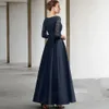 أم زرقاء داكنة من الفستان العروس 2024 Top Lace V-Neck 3/4 Sleeves A-Line Length Length Wedding Guots Satin Women