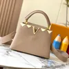 Capucines Crossbody Bag Women Handbags Purse Grain Cowhide Leather Golden Hardware Detachable Wide Strapファッションレタープレーンショルダーバッグトートウォレット
