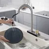 Rubinetto della cucina a cascata di pioggia Becco estraibile Miscelatore lavello della cucina Rubinetto caldo e freddo Rubinetto del bagno domestico monoforo