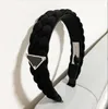 Hochwertige süße Luxus-Designer-Marke Dreieck Buchstabe Plüsch Schmetterling Knoten Haarbänder für Frauen Mädchen elastische Buchstaben P Stirnband Sport Fitness Stirnband Kopf wickeln