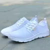 2023 Moda Clássica Confortável Sapatos Casuais para Homens Respirável Preto Branco Vermelho Azul Escuro Verde Cáqui Cinza Marrom Café Pêssego Tênis Atlético Jogging Shoe TAMANHO 4T07