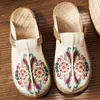 Slippers Yourseason Vrouw Retro -borduur Flat Shoes Summer 2023 Slides Vrouwen Vintage Flower Handgemaakt beknopt