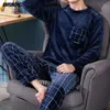 Herren-Nachtwäsche SUKAE Winter Herren-Pyjama-Set Eleganter Federdruck Vevlet Thermo-Nachtwäsche Lässige Langarm-Nachtwäsche für Männer Pj-Sets 231127