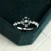 Fedi nuziali Semplice Maschio Femmina Anello con pietra zircone nero Trendy Colore argento Fidanzamento Fascino Quadrato di cristallo per donne UominiNozze Rita22