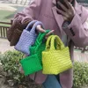 Sac de luxe printemps Venetasbottegass et été fruité vert tissé à la main pour femme bandoulière chaîne à la mode mini diagonale croix portable petit