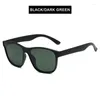 Solglasögon 2023 Square Polarised Men Kvinnor Fashion Male Sun Glasse Brand Design One-Piece Lens Shades UV400