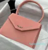 Ontwerper Dame Roze Suede Vierkante Tas met Halfrond Handvat Trapeziumvormige Klep Zilveren Metalen Hardware Luxe Mooie Prinses Tote Cosmetisch Etui Portemonnee Handtas