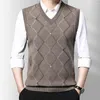 Gilet da uomo con motivo geometrico Gilet da uomo elegante scollo a V lavorato a maglia caldo antivento morbido top senza maniche per l'autunno/inverno