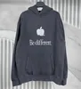 Designer Kvinnokläder 20% rabatt på skjorta Hög version 2023 Early Spring Family Apple Letter Mönster Broderi Wash Water Old Hooded