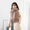 Gravatas de pescoço outono e inverno engrossado borla imitação cashmere cachecol coreano feminino onda de água linha fina xadrez cachecol xale 231128