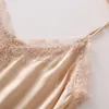 Camis Sexy 100% jedwabne koronkowe białe topy Kamizel kamizelki ubrania urocze rurka damska ubrania