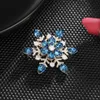 Zircon Snowflake Brooch Small Design Sense Suit Coat Coat Accessories Corsage 2022 New Clothes