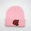 Bérets Rose Fleur Broderie Épaissir Chapeau Tricoté Hiver Chaud Skullies Cap Bonnet Pour Enfant Hommes Femmes 188