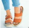 Kleidschuhe Beige Heeled Sandalen 2023 Damen Weiblicher Schuh Große Größe Med Black Girls Große Sommer Clogs Komfort High Fashion Mittlere Schnalle