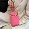 Totes Brand Cell Phone Bags for Women Luxury Chain Shoulder Bag High Quality Bucket Bag Designer Purses Crossbody Bag Cute Satchels