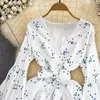 Повседневные платья Clothland Women Elegant White Ruffled Press v Neck Funtern Eleve A Line Sashes Summer One Piece Maxi QC012