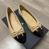 2024 nuevos zapatos de ballet zapato casual diseñador de lujo fiestero de moda para mujer cuero de cuero al aire libre ropa de baile plano de alta calidad zapatos caminata caminata