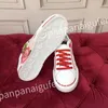 2023 novo top Hot Luxurys Designer sapatos casuais de couro de bezerro tênis moda senhora branco plataforma plana corredores treinadores para sapatos masculinos tênis