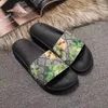 Gratis frakt Sandaldesigner Sandaler Slipper Män Kvinna Ben Vit harts öken Sand Pure Onyx Stone Sage Sage Soot Sulfur West Slide Slide