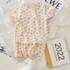 Strampler Strawberry Kleidung Outfit für Baby Mädchen Sommer Freizeitanzug koreanischen Stil Kinder Nachtwäsche Indoor-Sets Kinder tragen 230427