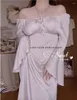 レディーススリープウェアヴィンテージフレンチスタイルオフショルダープリンセスドレススリープシャツレディースサテンフレアスリーブナイトガウンナイトドレス