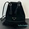 Diseñador -Borla Cubo Cordón Crossbody Bolsas de axilas Hombro Compras Mujeres Bolso de gamuza Monedero Letras de moda Correas ajustables