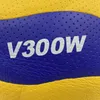 Balls Style High Quality Volleyball V300W Competition Professional Game Storlek 5 Inomhusboll 231128