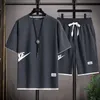 Herren Trainingsanzüge Sommer Sets Mode Korean Trainingsanzug Kurzarm T-ShirtsSport Shorts Anzug Freizeitkleidung Jogger 230428