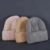 Beanieskull Caps Rabbit Fur Beanies柔らかい暖かいふわふわの冬の帽子女性のアンゴラニット帽子頭蓋