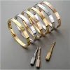 designers smycken armband bokstav armband skruv titan stål manschett skruvar armband för kvinnor lyxiga designers skruvmejsel designer armband mens