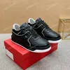 Designer Casual Shoes Stud Low Sneakers Open Skatetop Quality Shoe Men Women Low-Top Calfskin Luxury Trainer Dhgate Sports Sports Trainers